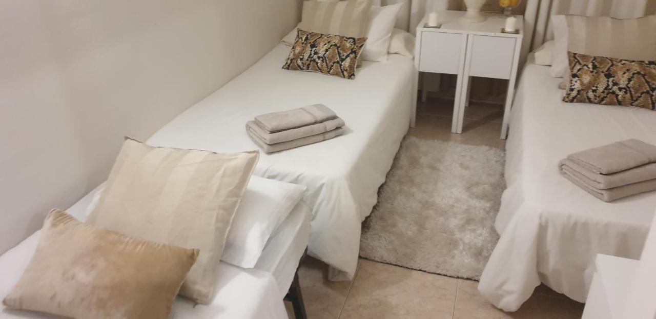 Apartment Next To The Beach بورتالس نوس المظهر الخارجي الصورة